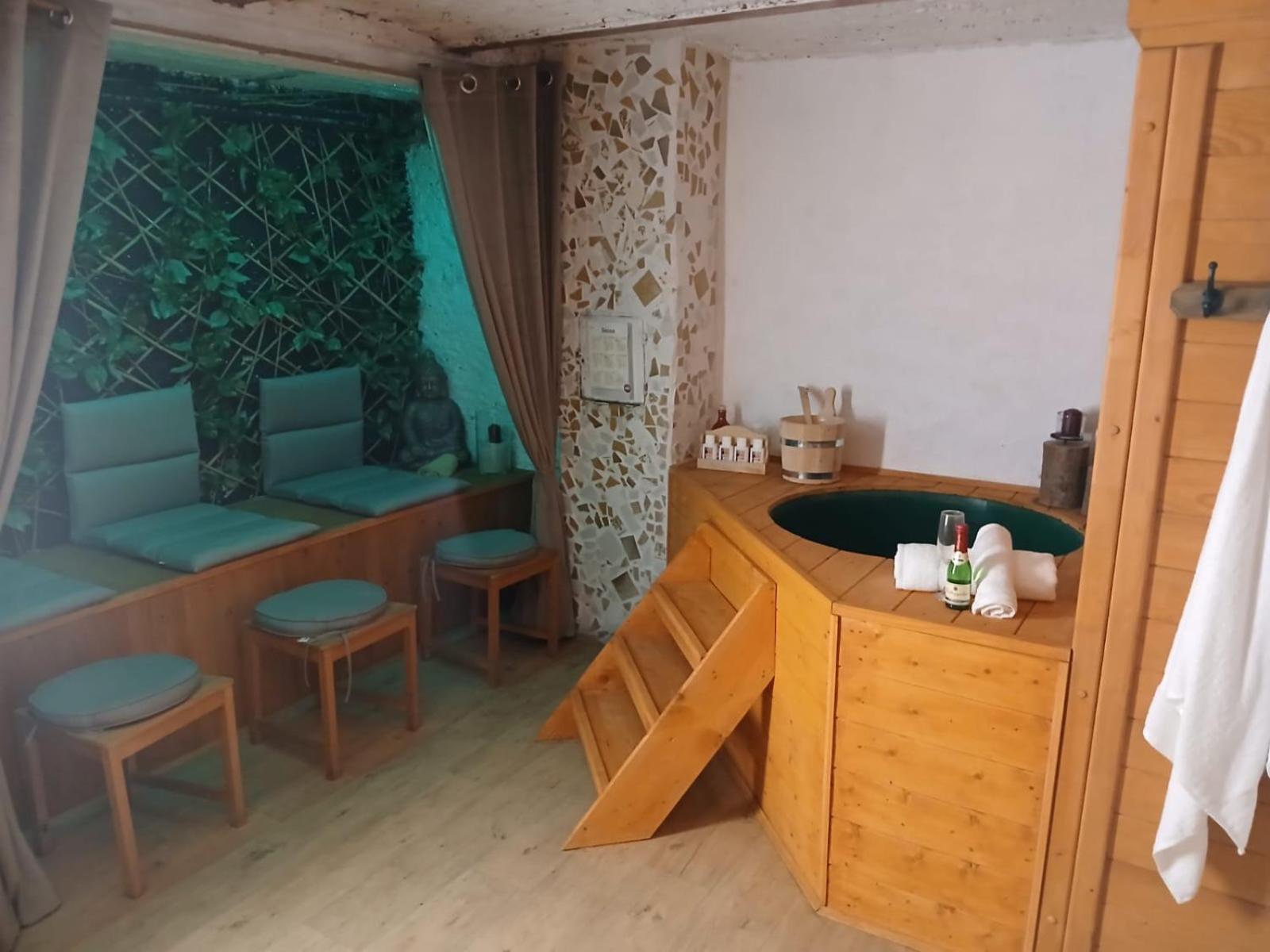 Familienfreundliches-Luxus-Bahnwaerterhaus Villa Schiltach Bagian luar foto