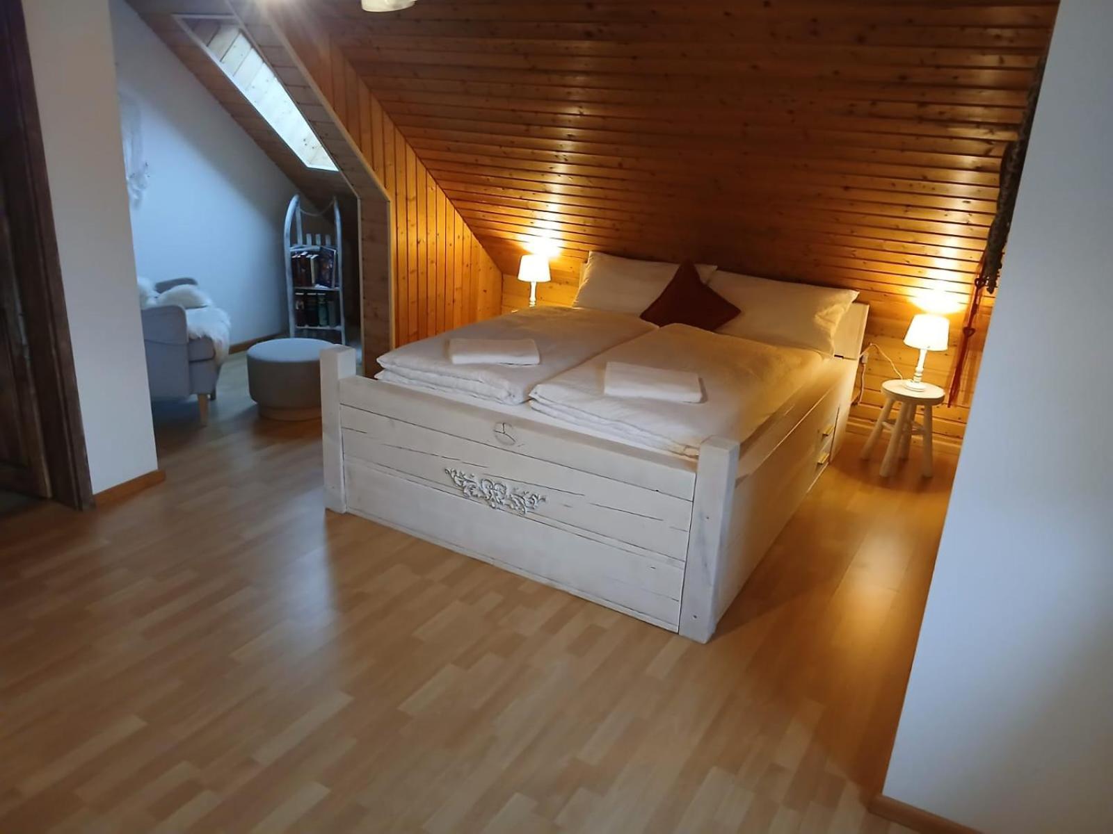 Familienfreundliches-Luxus-Bahnwaerterhaus Villa Schiltach Bagian luar foto